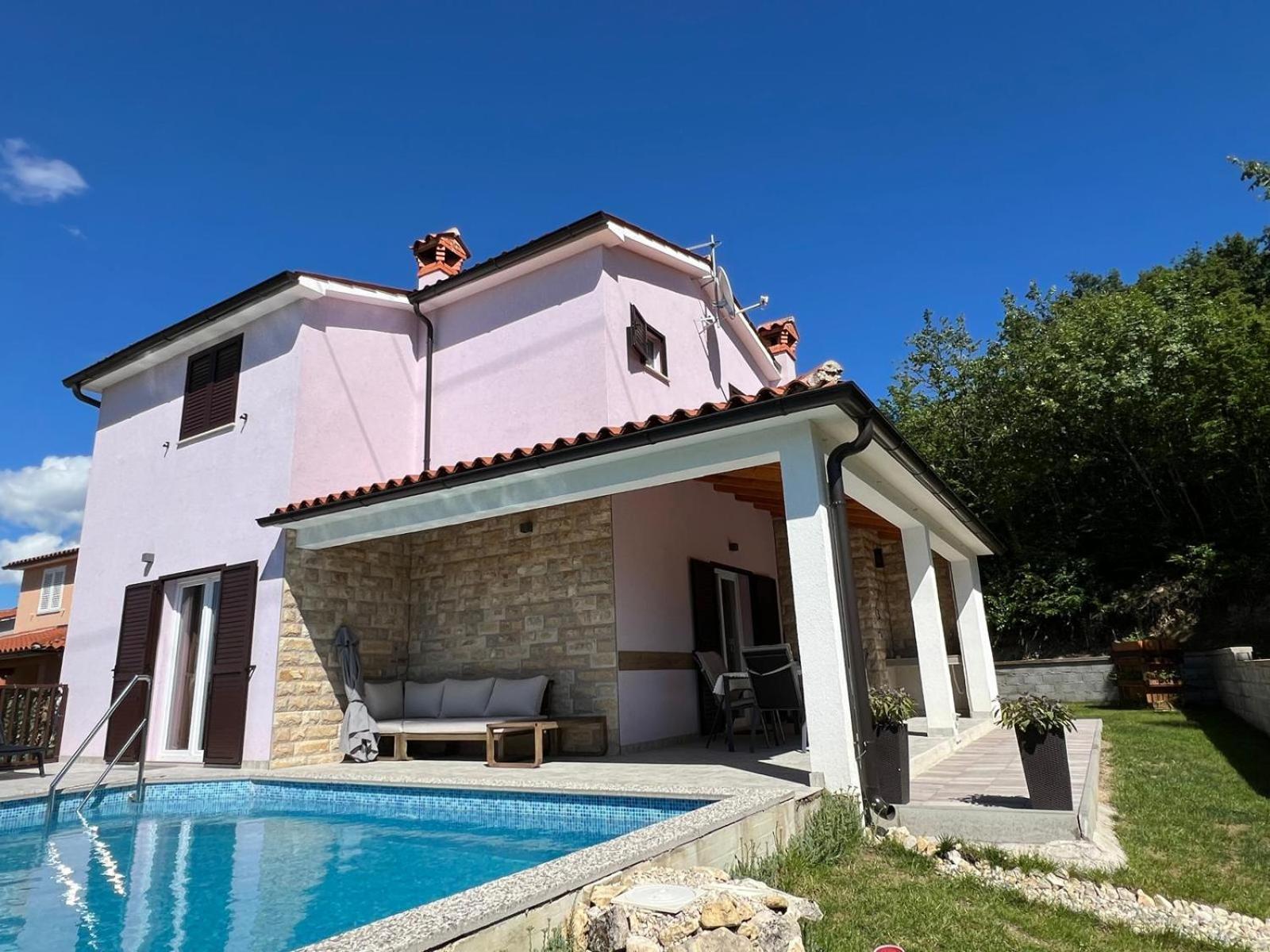 לאבין Villa El Istria מראה חיצוני תמונה