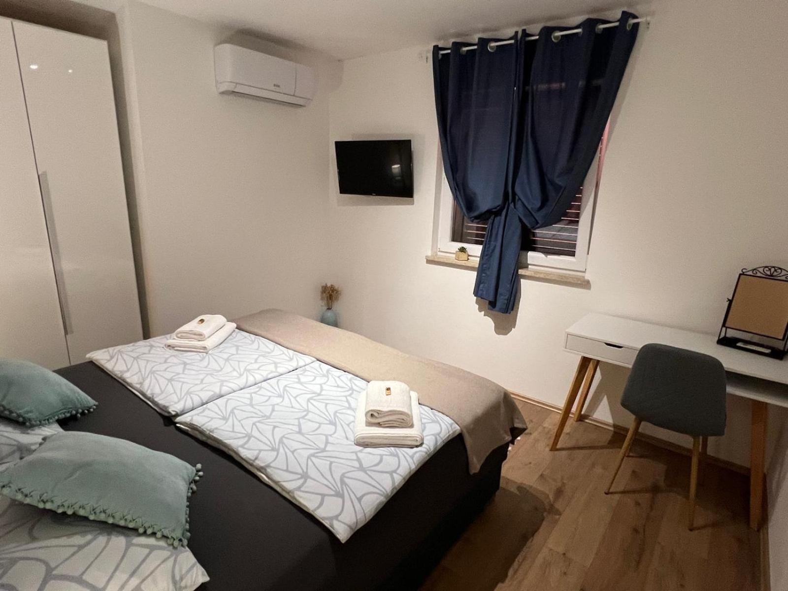 לאבין Villa El Istria מראה חיצוני תמונה